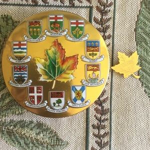 Vintage Canada Tin & Maple Leaf Pin